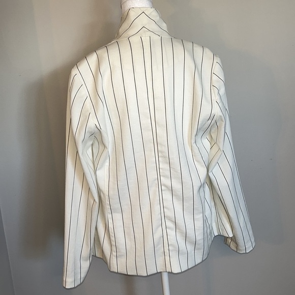 Chico’s Cream with Black Stripes Grommet Blazer Size 0 - Picture 11 of 12